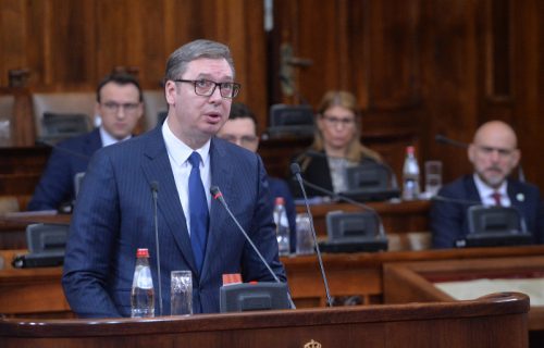 "Vi ste Kosovo dali, mi ga vraćamo, sram vas bilo, LAŽOVI": Vučić postavio na mesto NEPRISTOJNU opoziciju