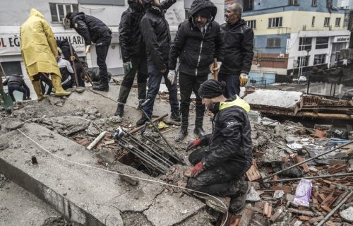 Novi zemljotres pogodio Tursku! Više od 4.300 žrtava, strahuje se da bi broj mogao da bude OSAM puta veći