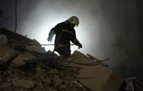 Nakon zemljotresa kuća pretvorena u GROBNICU: Ispod ruševina ostalo 13 članova Fatimine porodice
