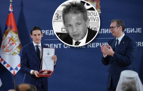 Predsednik Vučić posthumno odlikovao Sinišu Mihajlovića: Orden primio njegov sin Dušan