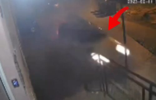 "Za sve je kriv BMW i BG tablice": BIZARNA nesreća u Novom Sadu, autom se zakucao u zgradu (VIDEO)