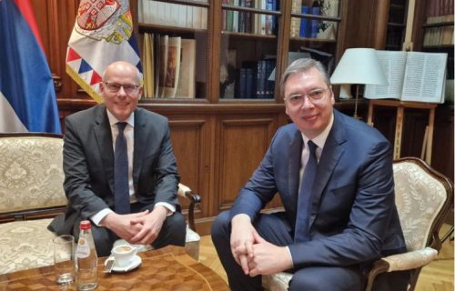 Partnerski odnosi sa Nemačkom su od najveće važnosti za Srbiju: Vučić se sastao sa Bajerom