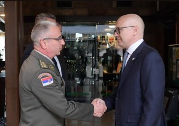 Ministar Vučević obišao kapacitete vojnog hotela "Breza": Upoznao se sa načinom poslovanja (FOTO)