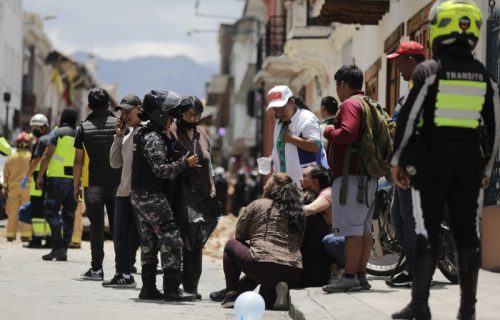 Žrtve traže u RUŠEVINAMA: Najveći ZEMLJOTRES u Ekvadoru od 2016. godine (FOTO)