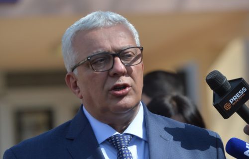 Mandić: Dajem u ime Demokratskog fronta punu podršku Milatoviću, pozivam građane da ga podrže