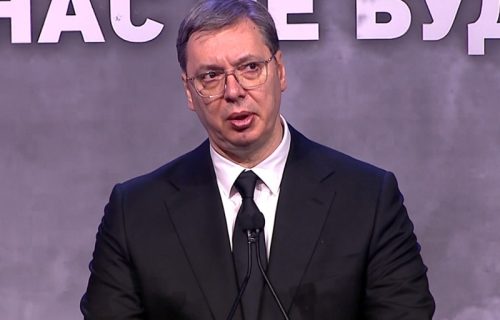 Ko ste vi da ubijate naše vojnike i policajce? Snažne Vučićeve reči u Somboru: "Odakle vam pravo?"