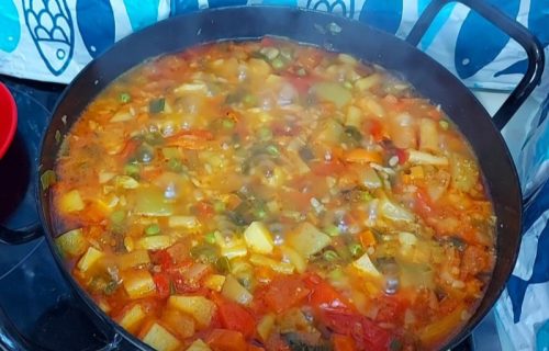 Zdravo i ukusno: Fini posni đuveč od povrća (RECEPT+VIDEO)