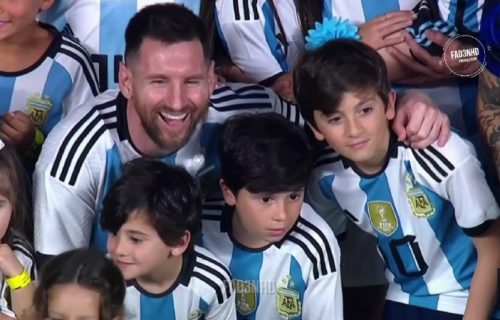 Mesi u suzama dočekao meč, pa ispisao istoriju! Neverovatan doček za slavnog Argentinca (VIDEO)