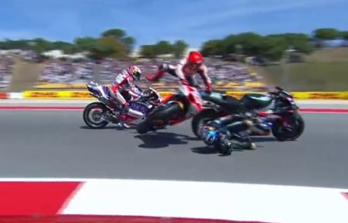 Strašan incident Marka Markeza: Zakucao se u rivala u trećem krugu prve trke Moto GP šampionata (VIDEO)