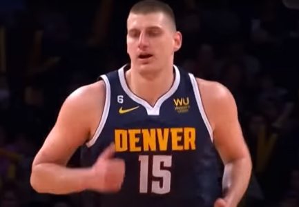 Pogledajte kako je Nikola Jokić do usijanja dovodio igrače Minesote (VIDEO)