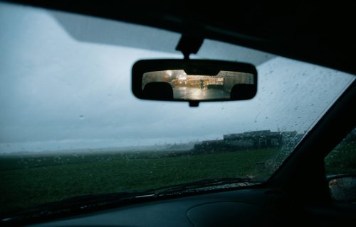 Glavni putevi u Srbiji prohodni i bez snega, neophodan oprez u večernjim i jutarnjim satima zbog poledice