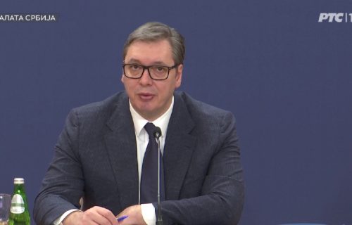 Vučić: Od svih tih koji su izloženi tobož pritiscima, u zatvoru završio samo Vučićević