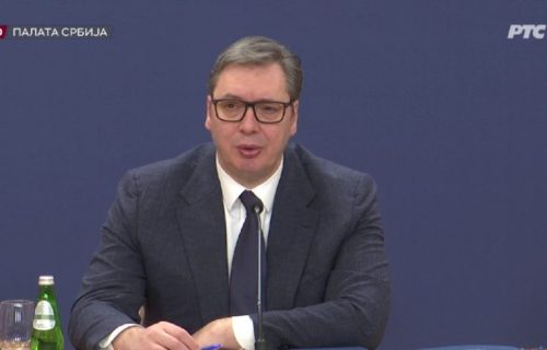 "Tekst je užasan, grozan, BESRAMAN": Vučić o tajkunskom Danasu i njihovom PRAVDANJU bombardovanja RTS-a