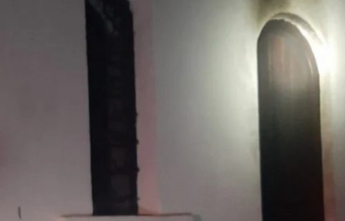 Uhvaćeni maloletnici koji su zapalili srpsku crkvu u Prizrenu: Dvojica imaju 15, a jedan 13 godina