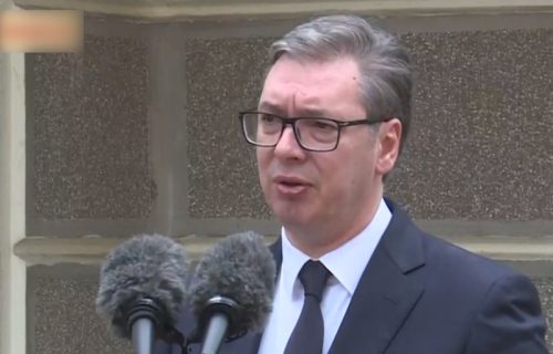 Vučić na polaganju kamena temeljca za izgradnju sportskog centra Radnički: Gradi se hala za 1.000 ljudi