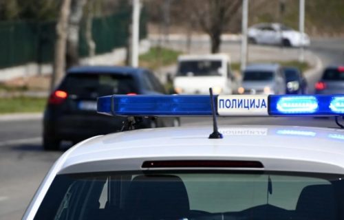 Uhapšen muškarac u Beogradu: Deci nudio bombone da krenu za njim