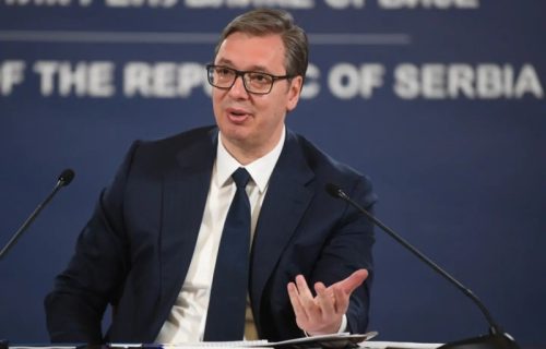 "MI SAMO PITAMO KAKVA JE POZICIJA SRBA": Vučić o formiranju nove vlade u Crnoj Gori