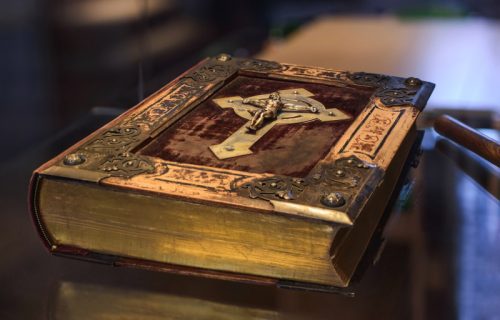 Skriveno poglavlje Biblije pronađeno u Vatikanu: Sve se nalazi ispod tri sloja teksta