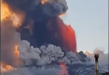 Najmanje sto Srba zarobljeno na Siciliji: Strašni prizori posle erupcije vulkana Etna (VIDEO)