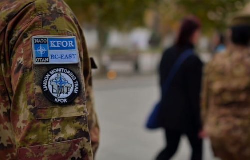 Kfor dematovao dezinformacije prištinskih medija da su srpski vojnici uperili oružje u civile na KiM