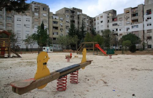 STRAVIČNE SCENE U CRNOJ GORI: Podgorički hirurg deo tela pokojnika iz bolnice izneo u tegli?