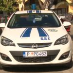 Proterani iz Crne Gore: Rus i Beloruskinja uhvaćeni "u akciji" u tuđim kolima, i to naočigled dece