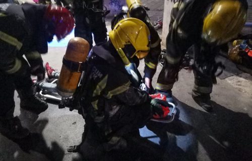 Požar u stanu na Vračaru, vatrogasci još na terenu