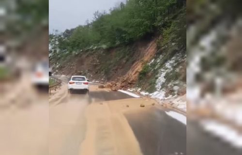 Odron na putu Kokin Brod-Nova Varoš, neophodan oprez (VIDEO)