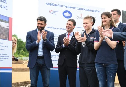 “Na Bežanijskoj kosi gradimo veliki sportski kompleks otvoren za sve” (FOTO)