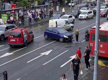 HAOS NA ZELENOM VENCU: Kolaps u centru Beograda zbog stravičnog sudara (VIDEO)