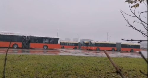 Poslodavci počeli da uplaćuju niže iznose za prevoz: Može li da leže na račun i manje od 2.200 dinara?