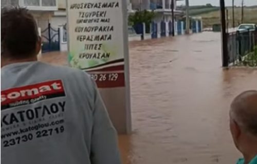 Potresni prizori i u Grčkoj: Nevreme i na Halkidikiju, ulicama teku bujice vode (VIDEO)