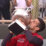 TRADICIONALNO! DAN POSLE ŠETNJA TROFEJA: Novak sa "Kupom Musketara" kod Ajfelovog tornja (FOTO)