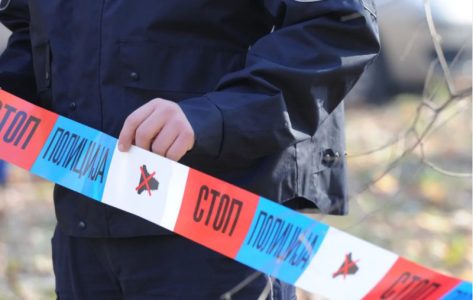 Užas u Valjevu: Razbio prozor i ušao u kuću bivše devojke da bi je napao SEKIROM