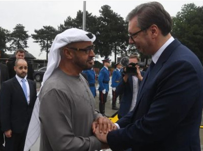Vučić ispratio Mohameda bin Zajeda: "Razmišljam o viziji i vrednostima koje delimo" (FOTO)