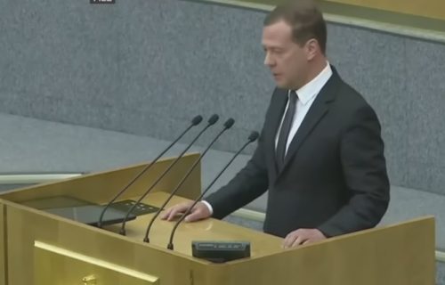 Likvidacija francuskih vojnika će biti slavan zadatak za rusku vojsku: Medvedev reagovao na slanje trupa u Ukrajinu