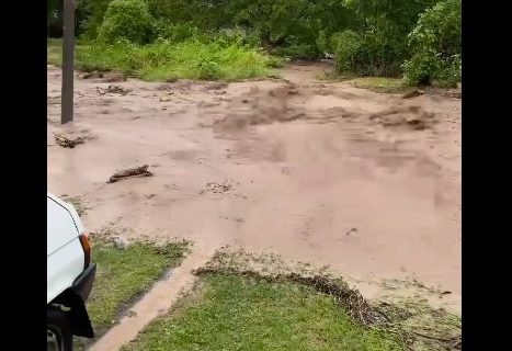 "Ovo je kao smak sveta": Nevreme OPET POTOPILO TRSTENIK, bujice se slivaju ulicama (VIDEO)