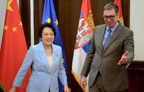 Vučić sa Čen Bo: Neophodna posebna sednica Saveta bezbednosti UN o Kosovu (FOTO)