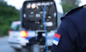 Divljao u Surčinu skoro 200 na sat: Policija zaustavila pomahnitalog vozača bez dozvole