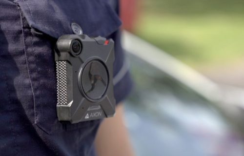 Veća transparentnost i bezbednost: Saobraćajni policajci od 1. septembra imaće kamere na uniformama