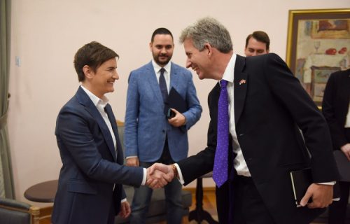 Premijerka sa britanskim ambasadorom: Jačanje partnerstva u energetici, inovacijama i infrastrukturi