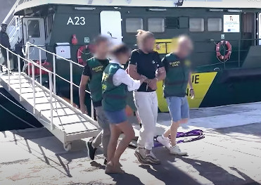 DOLIJALI! Srbin i Hrvat uhapšeni u velikoj akciji policije, zaplenjeno ČAK 700 KILOGRAMA KOKAINA (VIDEO)