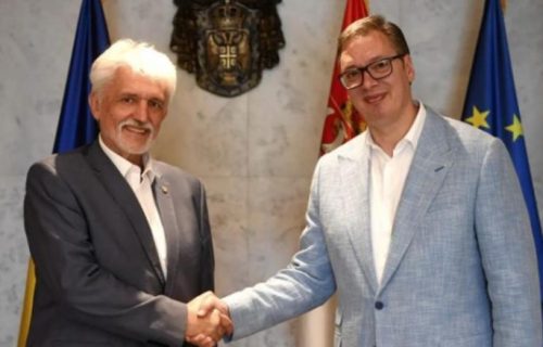 "Srbija poštuje teritorijalni integritet Ukrajine": Vučić se sastao sa ambasadorom Tolčakom (FOTO)