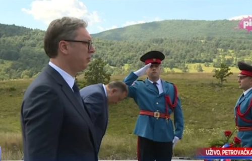 Vućić na Petrovačkoj cesti: "Mi ćemo uvek da budemo uz svoj narod i pomagati naš narod zapadno od Drine" (VIDEO)