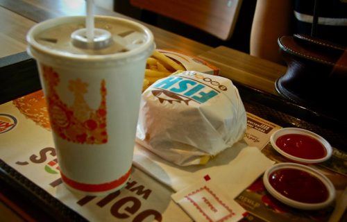 Mušterije tužile Burger King: Tvrde da su obmanuti veličinom burgera na reklami