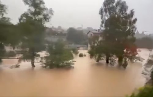 Zastrašujući prizori katastrofalnih poplava stižu iz Slovenije: Troje poginulo, počela evakuacija (VIDEO)