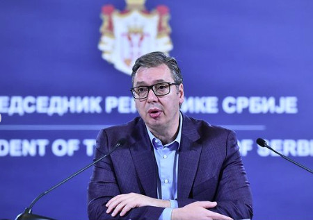 "Potrebno nam je još mnogo novih koloseka, Srbija gleda samo napred": Vučić poslao jasnu poruku (VIDEO)