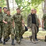 Vučević i Mojsilović stigli u rejon razmeštaja dela jedinica Vojske Srbije