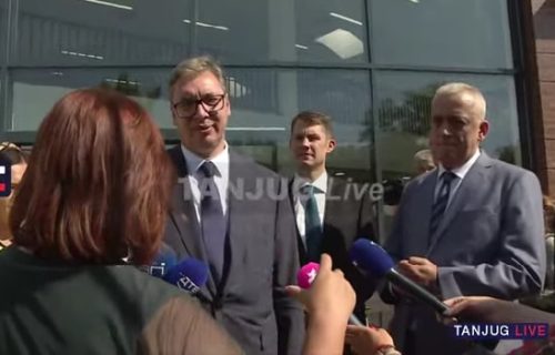 (UŽIVO) Vučić na Paliću: Predsednik obilazi završne radove na izgradnji akva parka  (VIDEO)