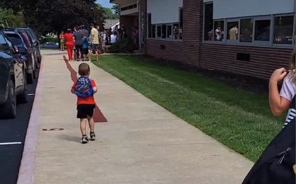 Mama objasnila razliku između baka i deka nekad i danas, video pregledan više od 100 hiljada puta (VIDEO)